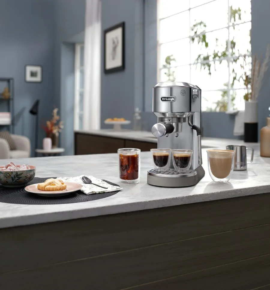 De'Longhi Dedica Duo EC890.M – Espresso aparat s Cold Brew funkcijom