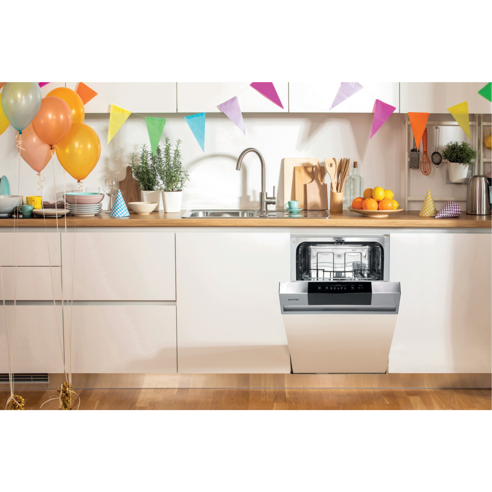 Ugradbena mašina za pranje suđa Gorenje GI520E15X