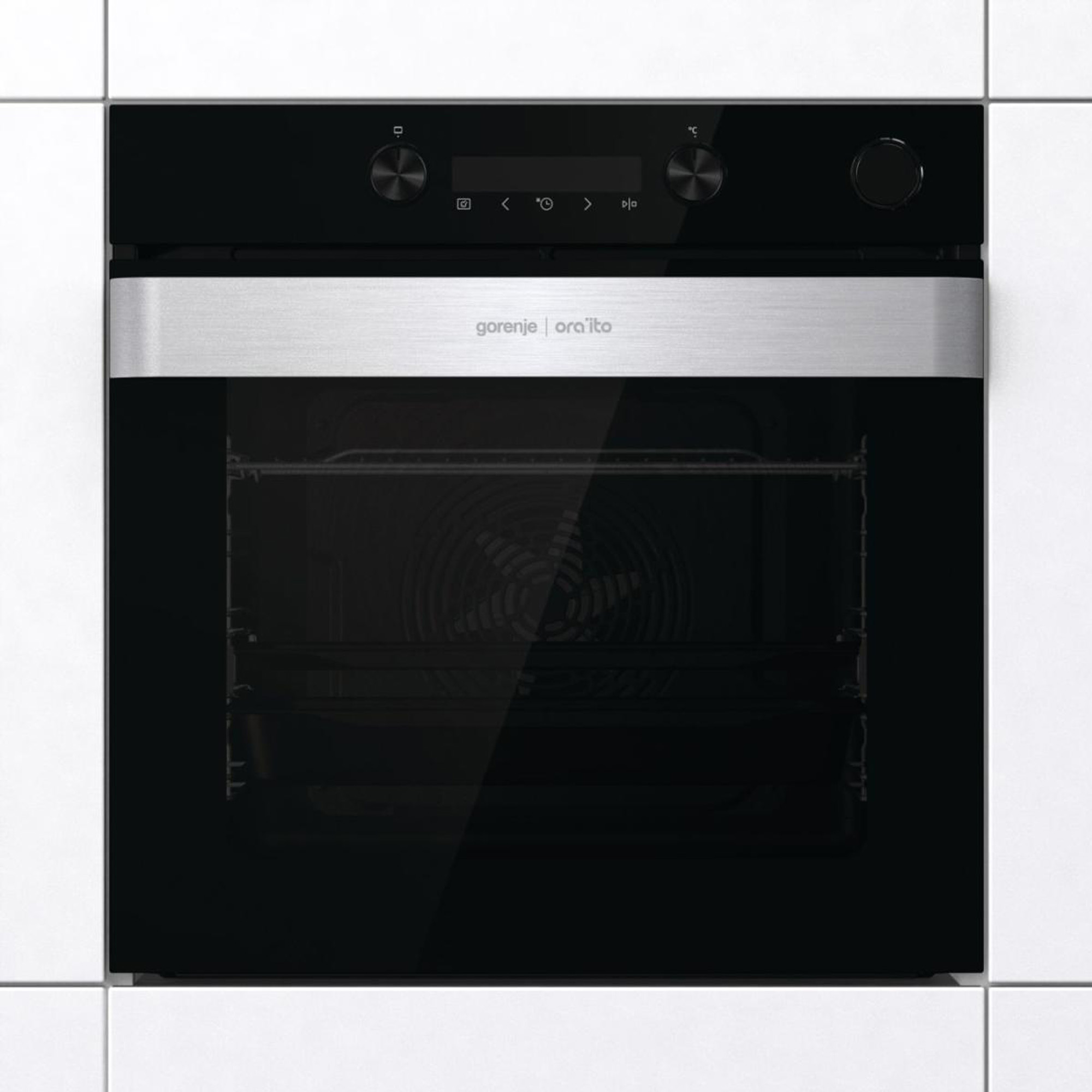 Ugradbena pećnica Gorenje BSA6737ORAB