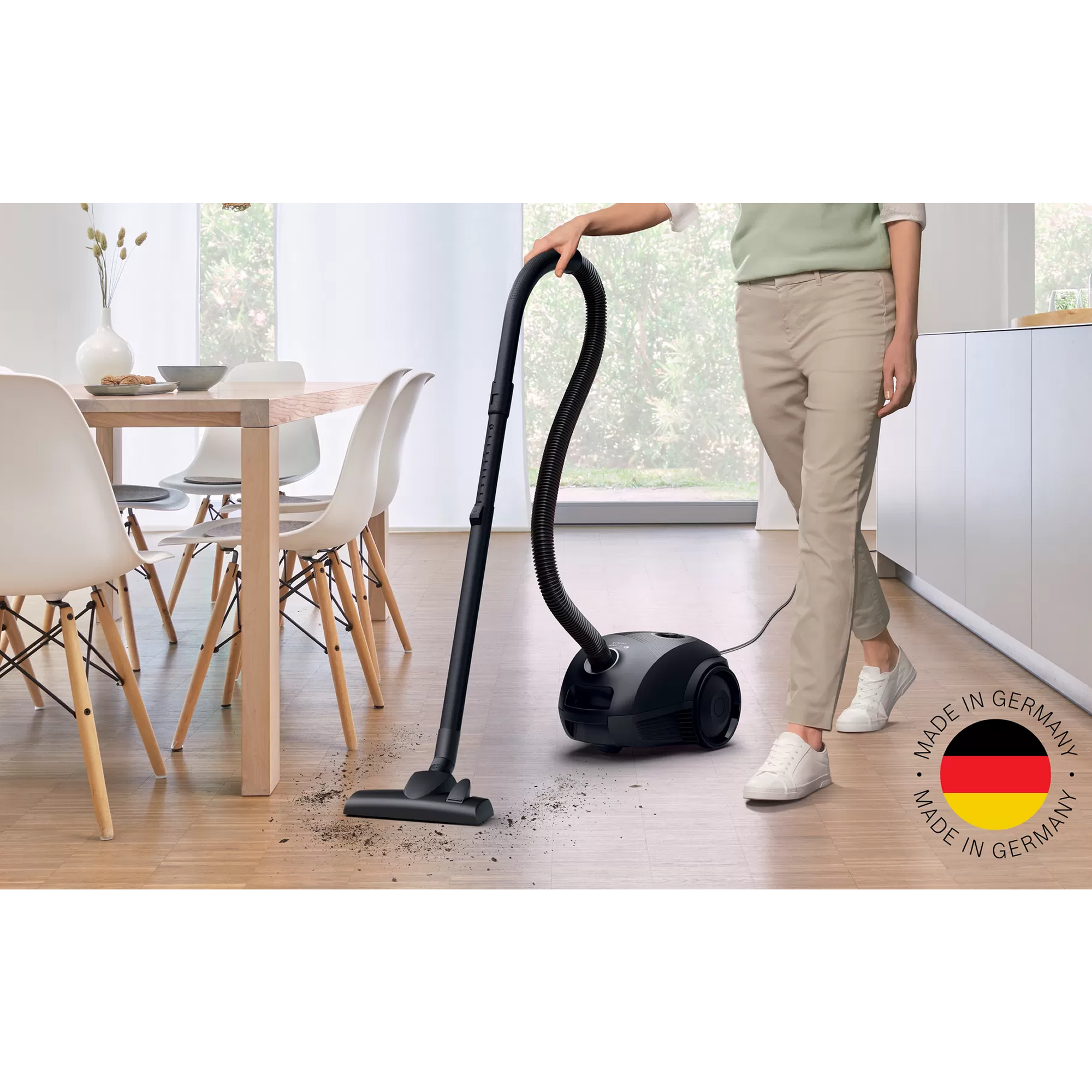 Usisivač s vrećicom Bosch BGBS2LB1