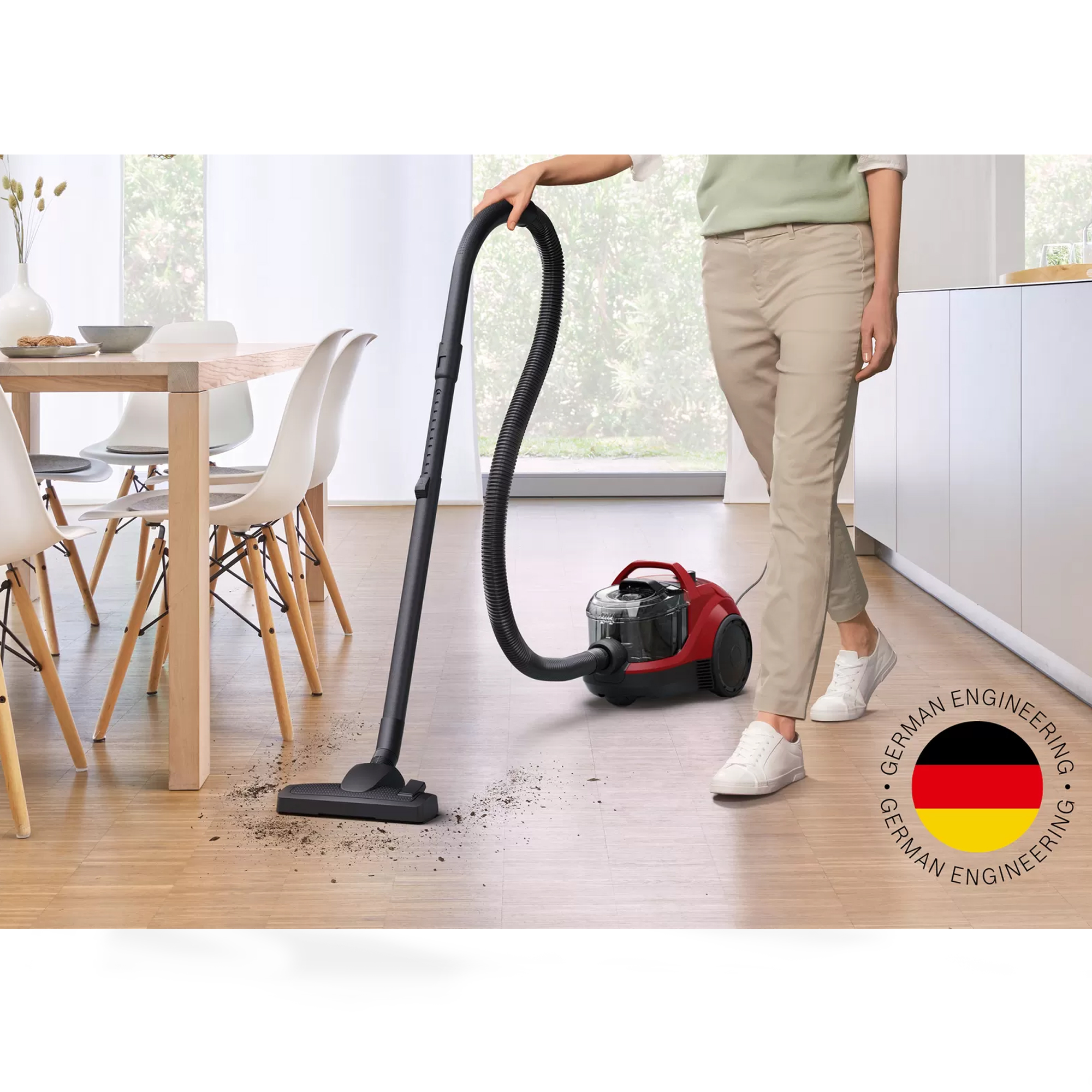 Usisivač sa posudom Bosch BGC21X350 Serie 4 Crvena