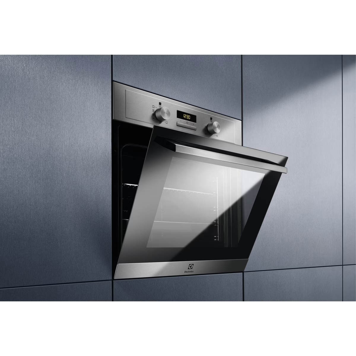 Ugradbena pećnica Electrolux EOH3H00BX