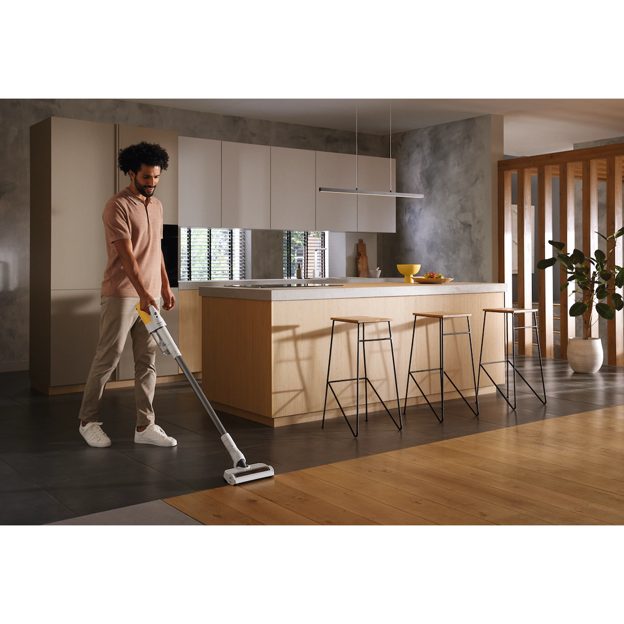 Štapni usisivač Miele Duoflex HX1