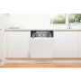 Ugradbena-masina-za-sudje-Indesit-D2I-HD526-A