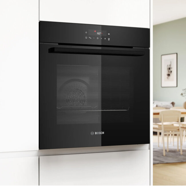 Ugradbena pećnica Bosch HBA572BB4